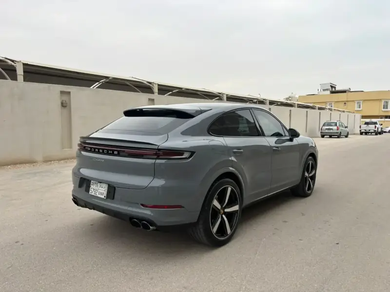 Porsche Cayenne Coupe 2024 Facelift High Spec. 13