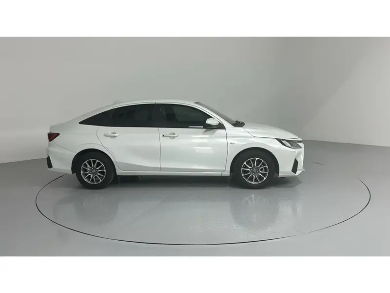 Toyota Yaris Y 2023 2