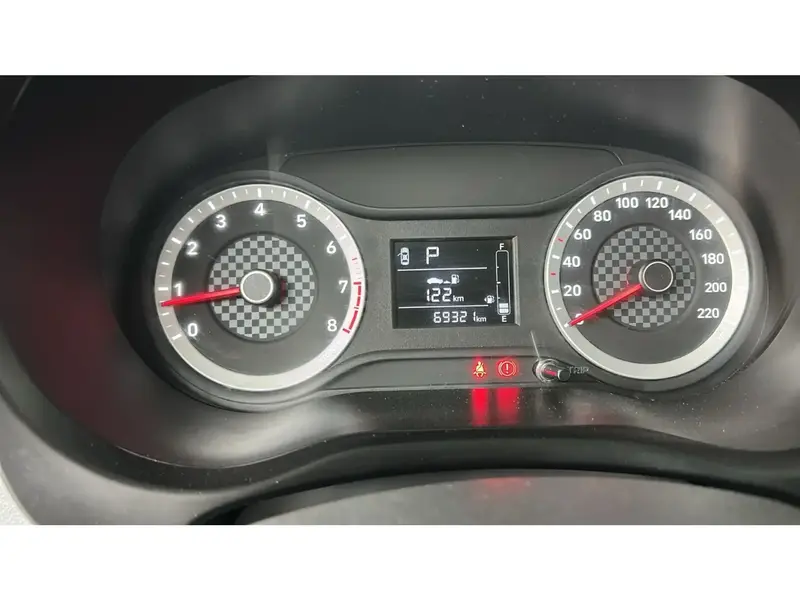 Hyundai GRAND i10 FLT 2024 12
