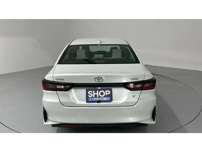 Toyota Yaris Y 2023 14