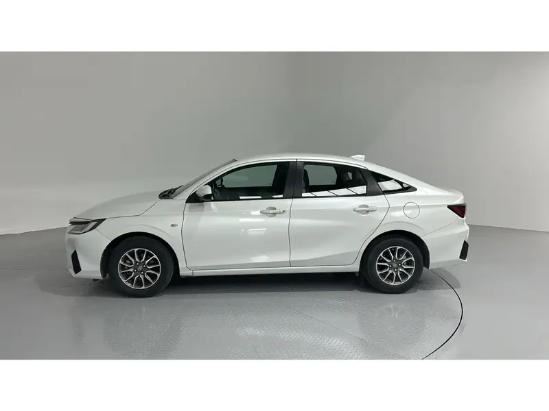 Toyota Yaris Y 2023 20