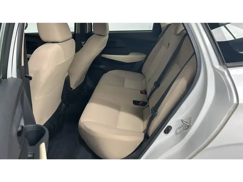 Toyota Yaris Y 2023 22