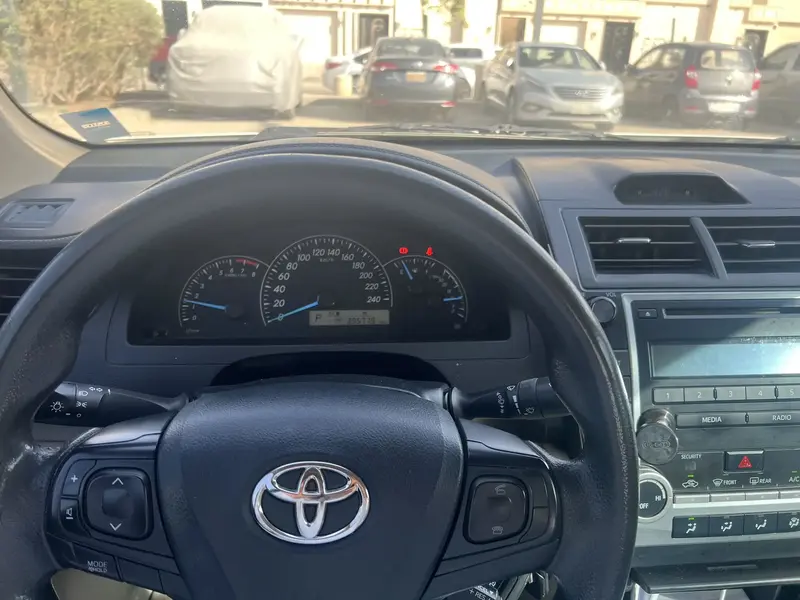 Toyota Camry 2016 3