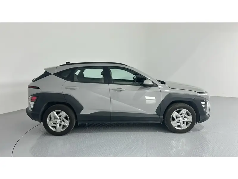 Hyundai Kona GL 2024 7