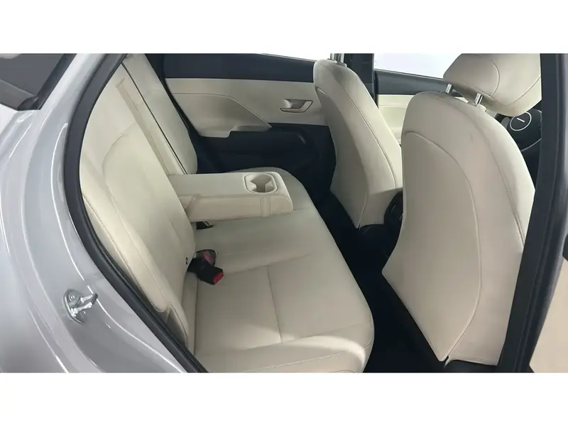 Hyundai Kona GL 2024 11