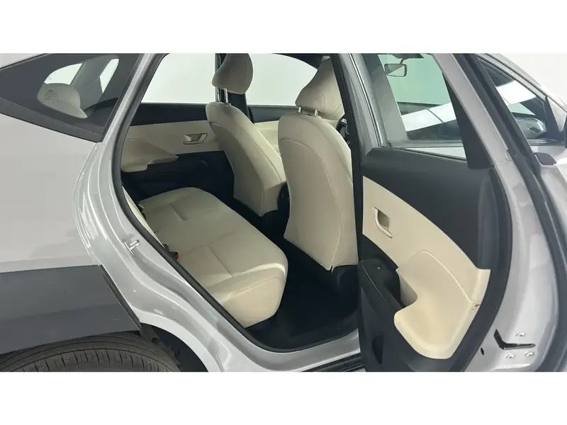 Hyundai Kona GL 2024 10