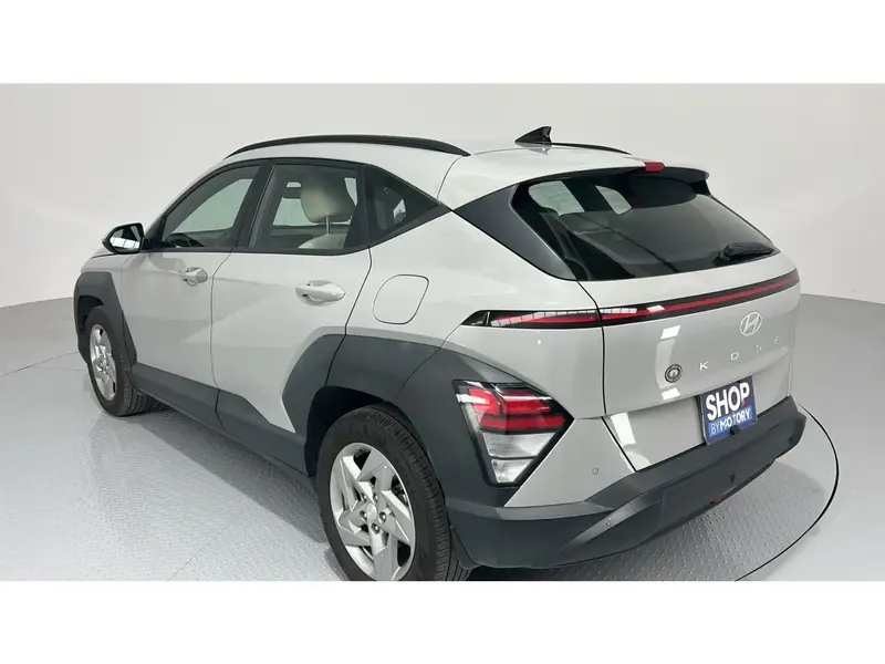 Hyundai Kona GL 2024 17