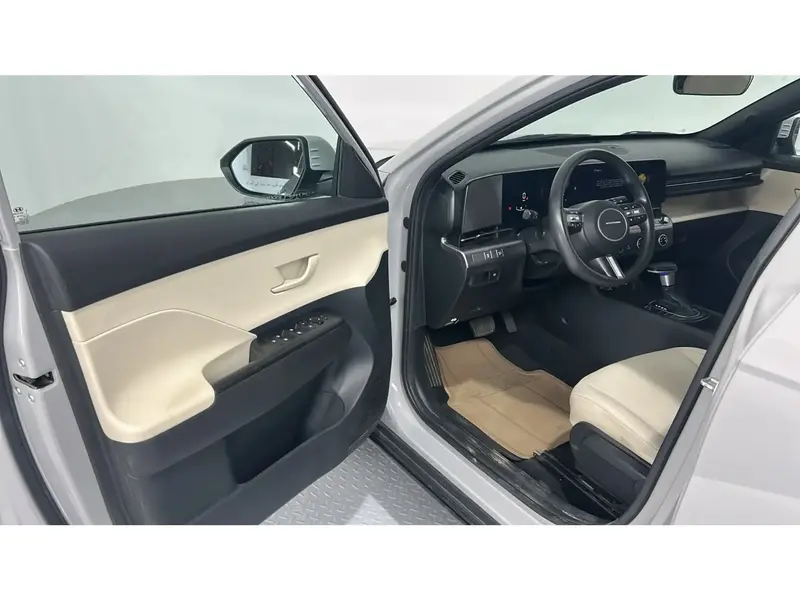 Hyundai Kona GL 2024 26