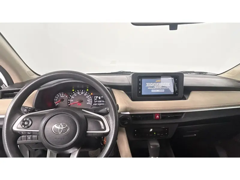 Toyota Yaris Y 2023 13