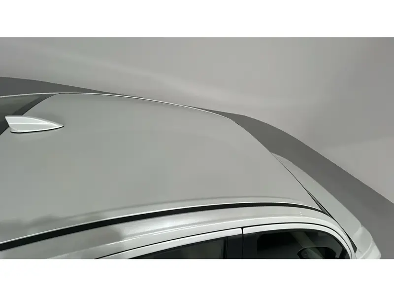 Toyota Yaris Y 2023 17