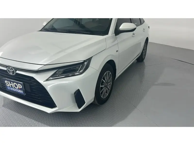 Toyota Yaris Y 2023 2