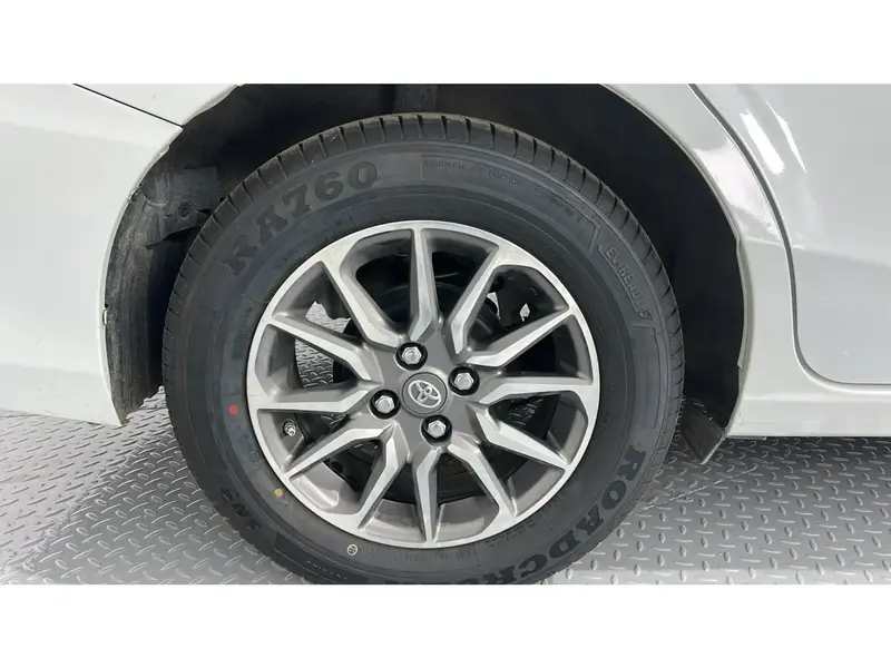 Toyota Yaris Y 2023 12