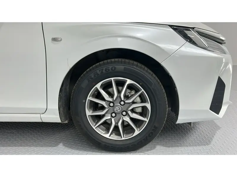Toyota Yaris Y 2023 13