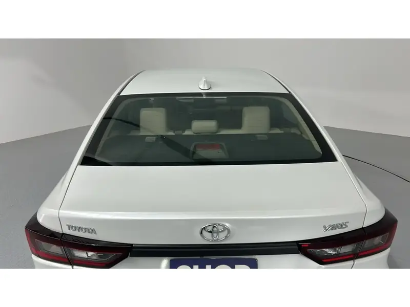 Toyota Yaris Y 2023 19