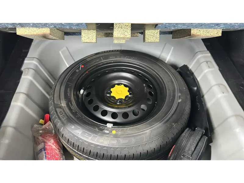 Toyota Yaris Y 2023 29