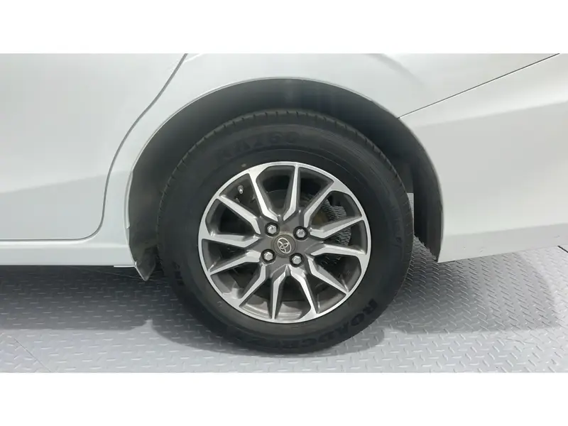Toyota Yaris Y 2023 30