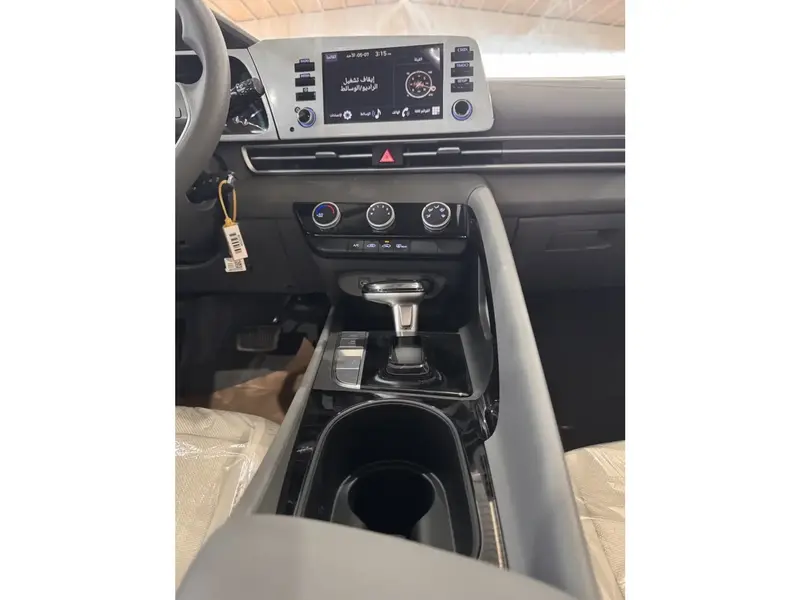 Hyundai Elantra 2026 8