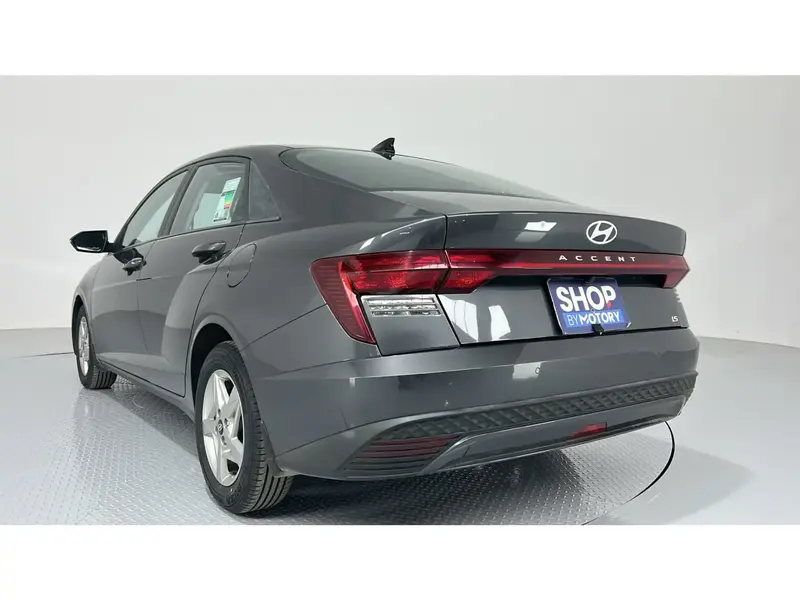 Hyundai Accent FLT 2024 18