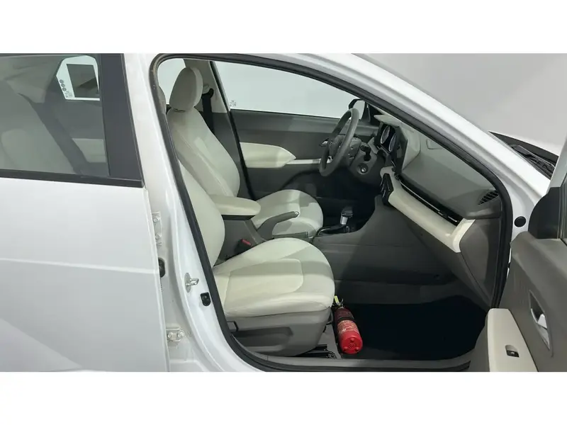 Hyundai Accent FLT 2024 9