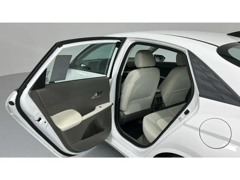 Hyundai Accent FLT 2024 21