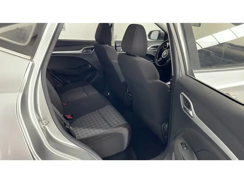 MG ZS COMFORT 2023 9