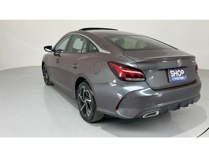 MG GT STD 2023 18
