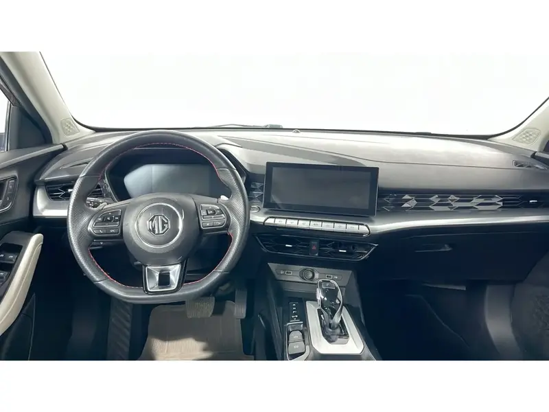 MG GT STD 2023 27