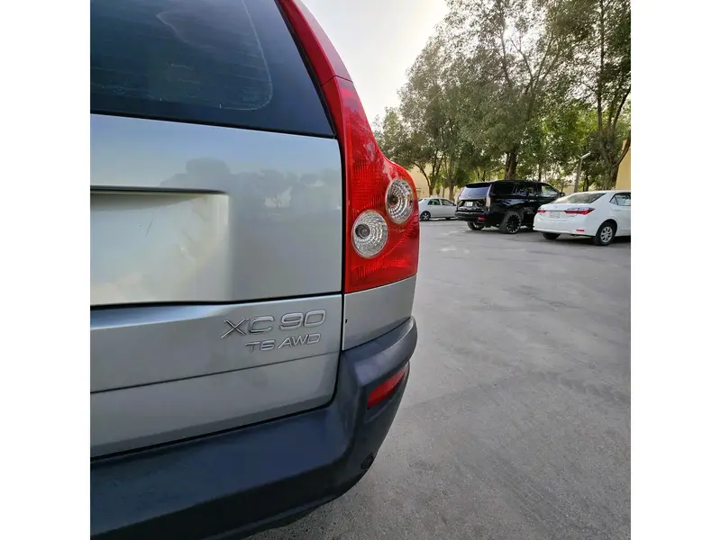 فولفو XC90 - 2004 | ممشى قليل 150 ألف كم | فحص جديد استمارة سارية 11