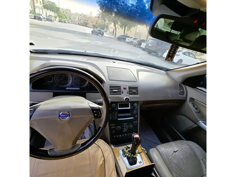 فولفو XC90 - 2004 | ممشى قليل 150 ألف كم | فحص جديد استمارة سارية 12