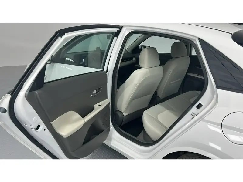 Hyundai Accent FLT 2024 18