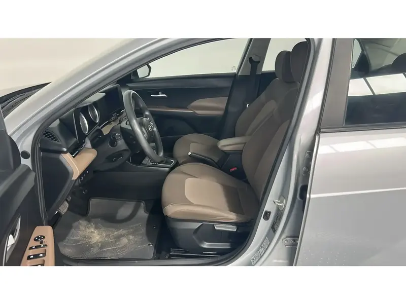 Hyundai Accent FLT 2024 24
