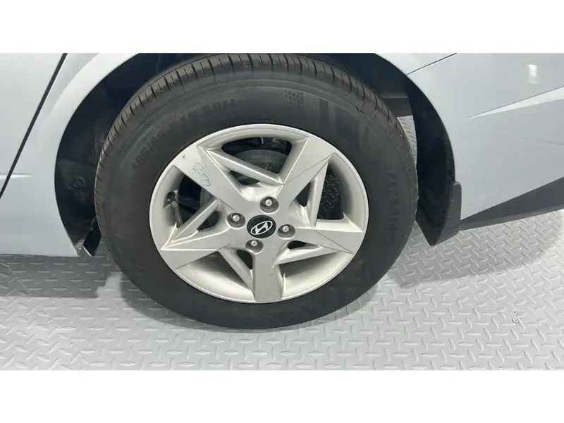 Hyundai Accent FLT 2024 32