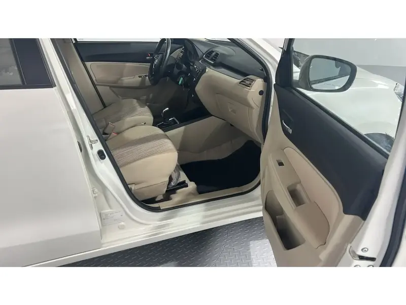 Suzuki Dzire GL 2023 8