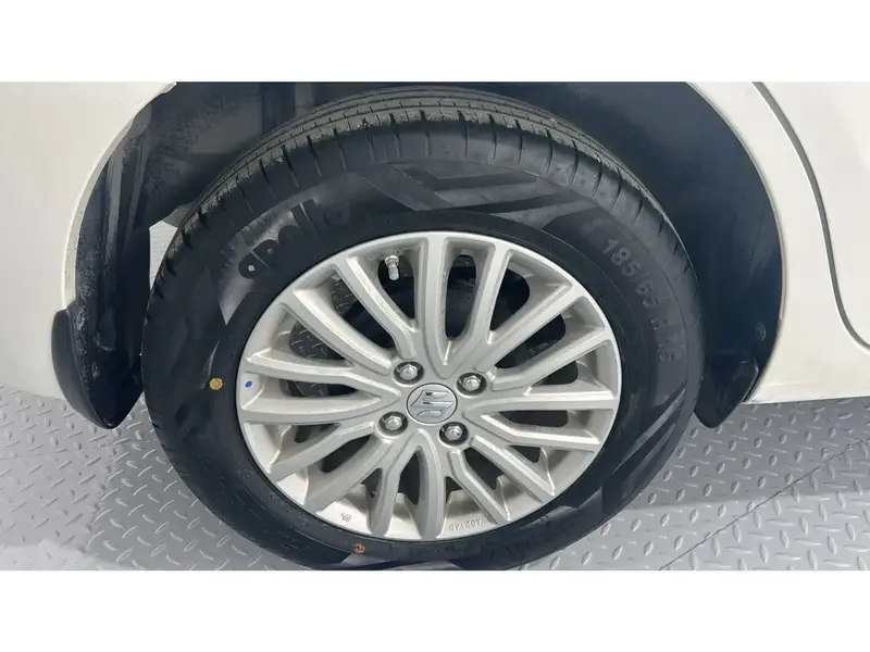 Suzuki Dzire GL 2023 12