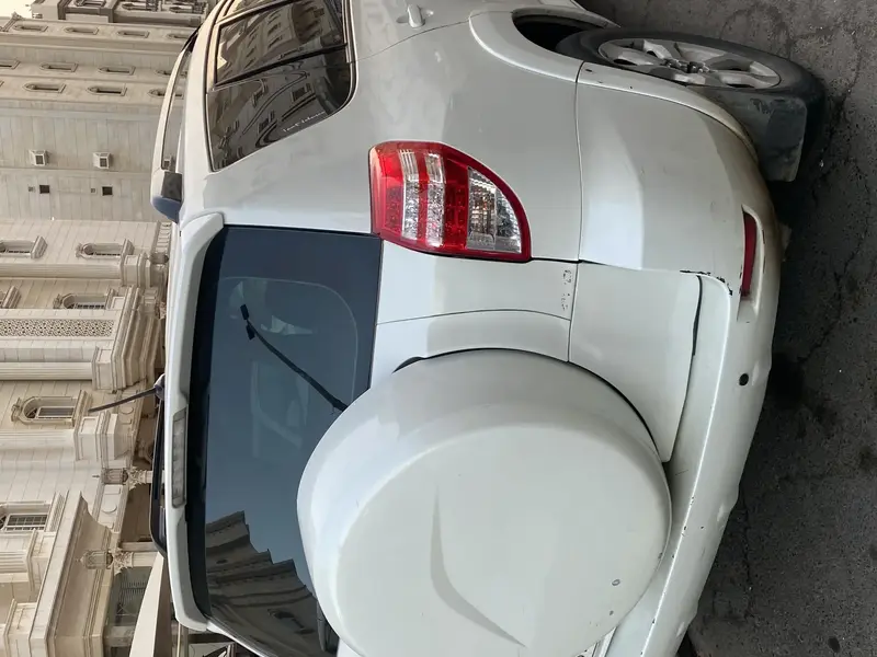 Toyota RAV4 2011 11