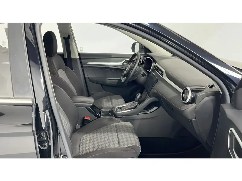 ام جي ZS كمفورت 2023 7