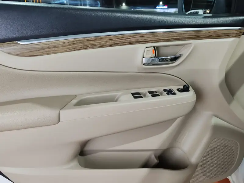 Suzuki Ciaz 2023 11