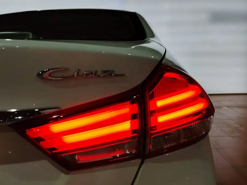 Suzuki Ciaz 2023 5