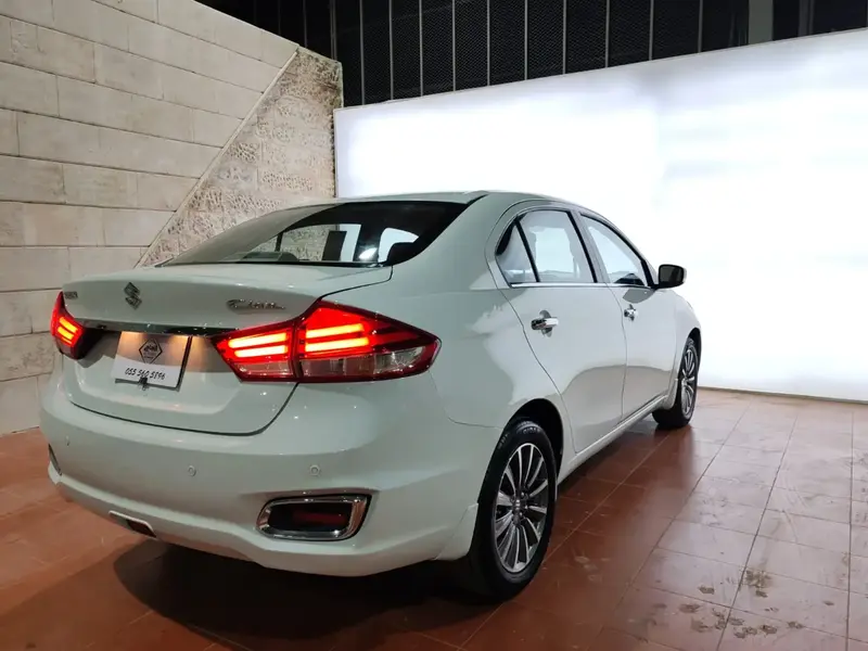 Suzuki Ciaz 2023 6