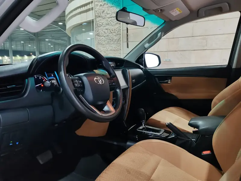 Toyota Fortuner 2024 9