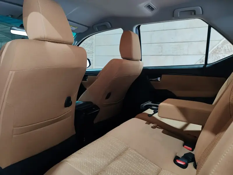 Toyota Fortuner 2024 10