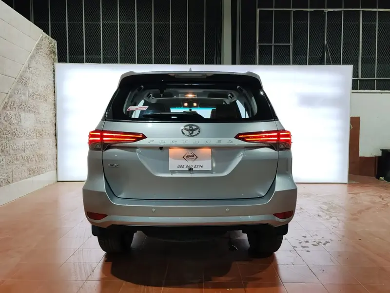 Toyota Fortuner 2024 7