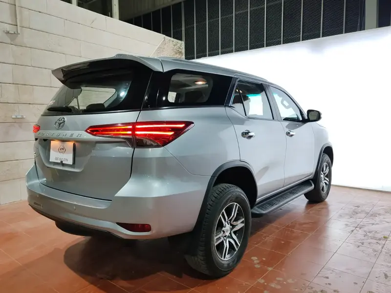 Toyota Fortuner 2024 6