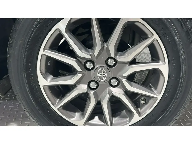 Toyota Yaris Y 2023 15
