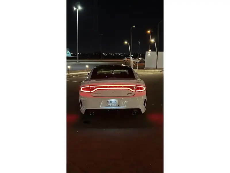 دودج تشارجر 2020 4