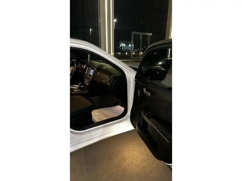 دودج تشارجر 2020 8