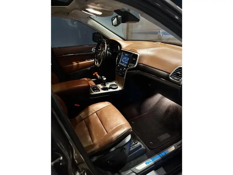 Jeep Grand Cherokee 2015 17