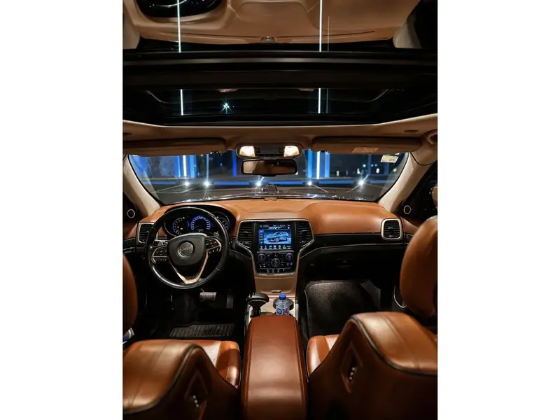 Jeep Grand Cherokee 2015 13