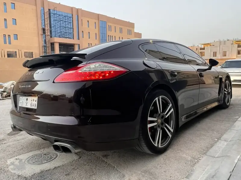 Porsche Panamera 2012 5