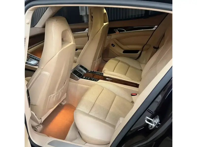 Porsche Panamera 2012 12